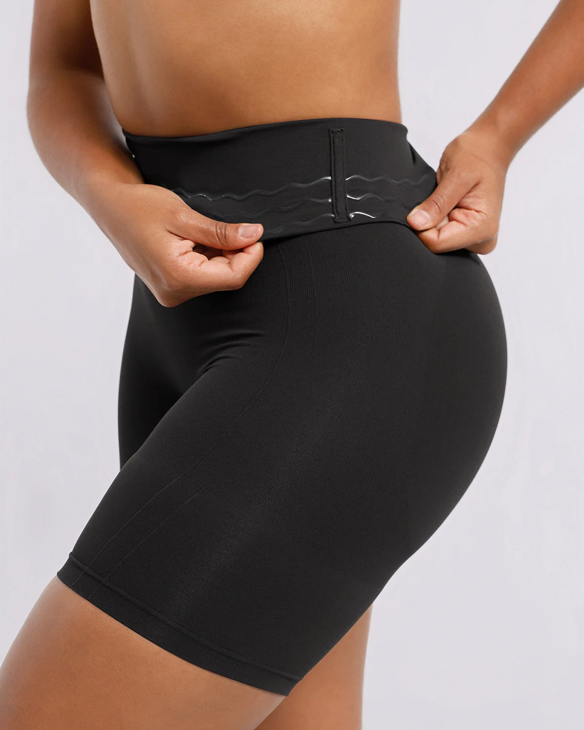Bare Essentials™ Skin Flow Everyday Shaping Short - Image 14